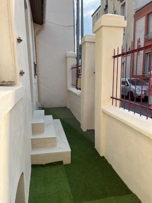 La Maison Rayofam, A 30 Min De Paris, A 5 Min Du Stade De France Saint-Denis  Buitenkant foto