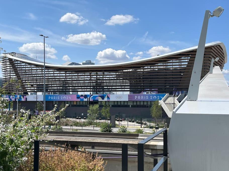 La Maison Rayofam, A 30 Min De Paris, A 5 Min Du Stade De France Saint-Denis  Buitenkant foto